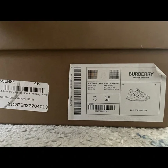 BURBERRY LOW TOP SNEAKERS - Picture 3 of 4